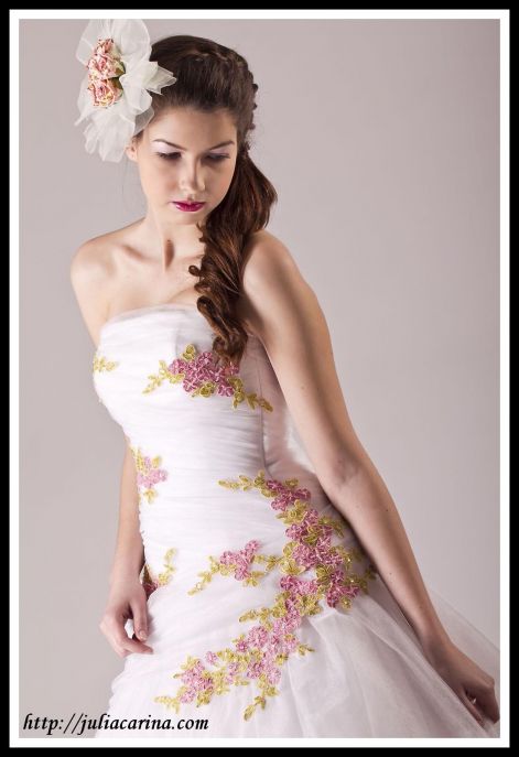 rozsas_menyasszonyi_fejdisz__julia_carina_design.jpg
